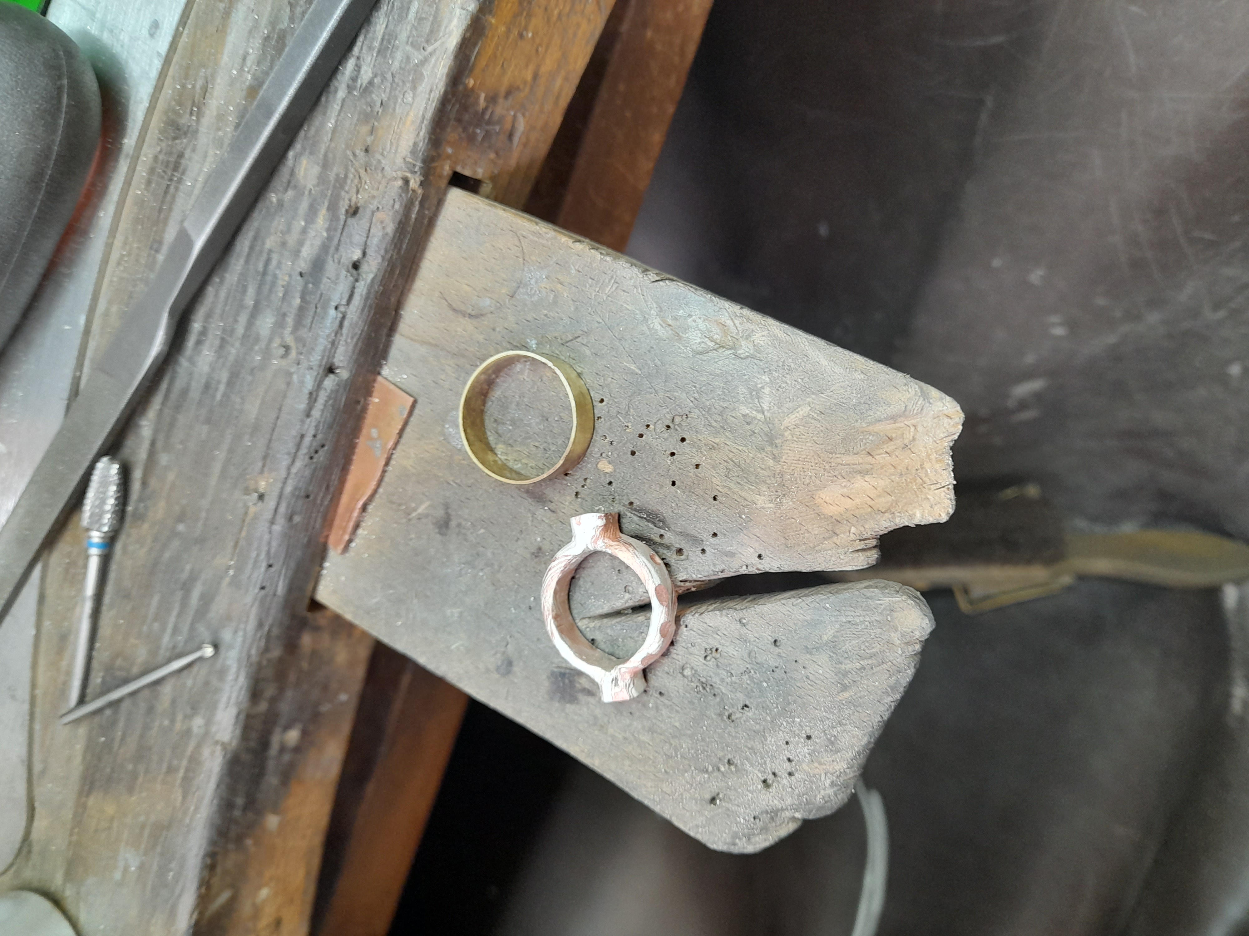 fabrication d'une bague en mokume-gane transformation sur-mesure